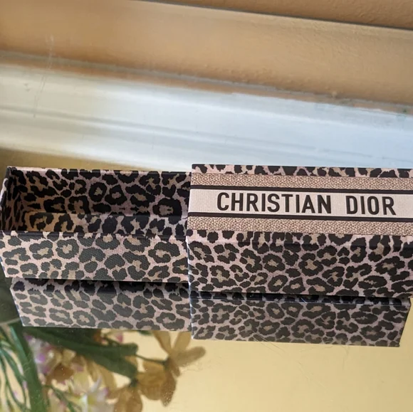 Host pick 🔥 Dior 🔥 - Picture 7 of 7